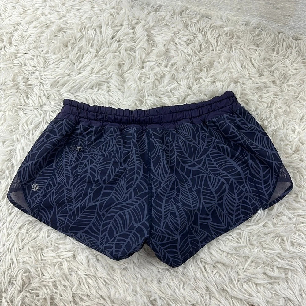 Lululemon Hotty Hot Short Pretty Palm Cadet Greyvy / Cadet Blue